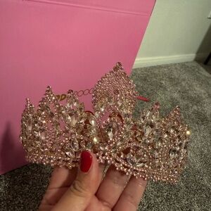 Moda 2000 Elegant Pink Crystal Tiara